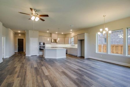 New construction Single-Family house 611 Long Trail, Mansfield, TX 76063 - photo 11 11