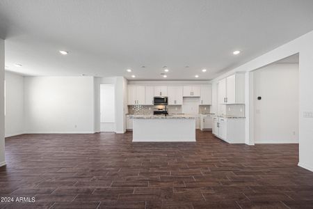 New construction Single-Family house 4268 W Sebastian Lane, San Tan Valley, AZ 85144 - photo 12 12