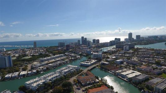 New construction Condo/Apt house 10 S Shore Dr, Unit B, Miami Beach, FL 33141 - photo 9 9