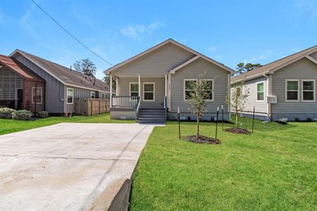 New construction Single-Family house 6605 Greenhurst Street, Houston, TX 77091 - photo 0