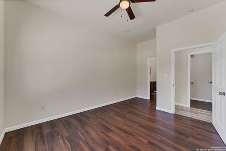 New construction Single-Family house 2359 Westview Dr, Canyon Lake, TX 78133 - photo 5 5