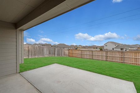 New construction Single-Family house 100 Finstown Street, Hutto, TX 78634 - photo 29 29