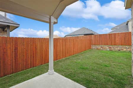 New construction Single-Family house 1231 Rothland Lane, Red Oak, TX 75154 Premier Series - Oleander- photo 16 16