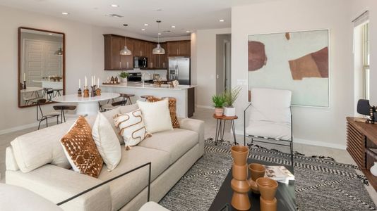 Warner Meadow: Towns by Lennar in Gilbert - photo 8
