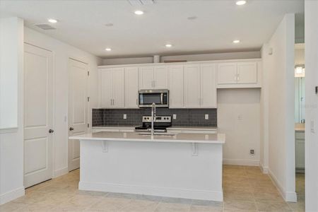 New construction Single-Family house 13450 Laxness Street, Orlando, FL 32827 - photo 20 20