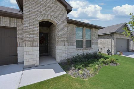 New construction Single-Family house 4524 Fringetree Way, Fort Worth, TX 76036 - photo 1 1