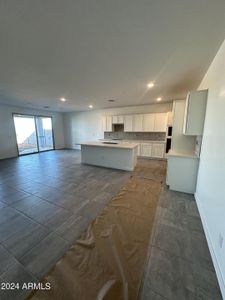 New construction Single-Family house 27079 N 167Th Drive, Surprise, AZ 85387 - photo 4 4