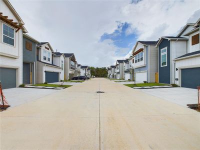 New construction Single-Family house 5817 Highland Sky Lane, Houston, TX 77091 - photo 30 30