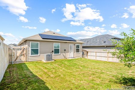 New construction Single-Family house 10522 Salitrillo Bnd, Converse, TX 78109 - photo 22 22