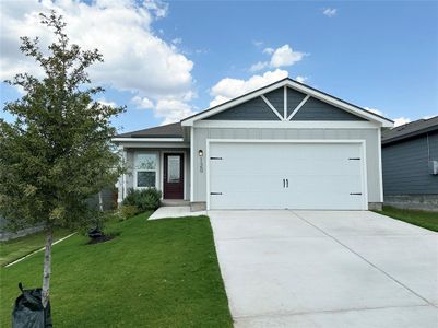 New construction Single-Family house 120 Morrison Dr, Jarrell, TX 76537 - photo 0