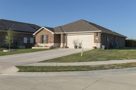 New construction Single-Family house 10512 Muckleshoot Street, Fort Worth, TX 76179 The Preston- photo 3 3