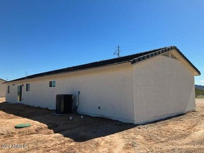 New construction Single-Family house 25523 W Hedgehog Road, Wittmann, AZ 85361 - photo 5 5