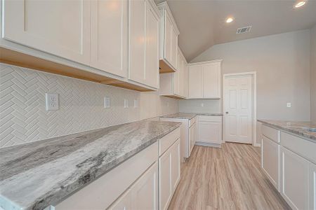 New construction Single-Family house 10630 Amador Peak Drive, Rosharon, TX 77583 - photo 22 22