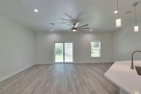 New construction Single-Family house 25845 Shawnee Street, Mount Plymouth, FL 32776 - photo 5 5