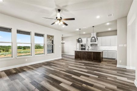 New construction Single-Family house 7008 Ranch View Place, Springtown, TX 76082 The Jackson- photo 18 18