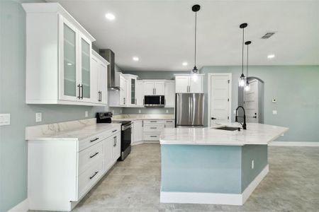 New construction Single-Family house 319 E 130Th Avenue, Tampa, FL 33612 - photo 9 9