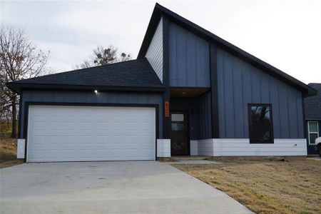 New construction Single-Family house 622 Martin Luther King Street, Denison, TX 75020 - photo 0
