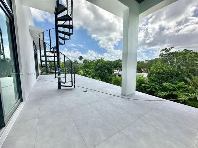 New construction Single-Family house 12490 Keystone Island Dr, North Miami, FL 33181 - photo 27 27