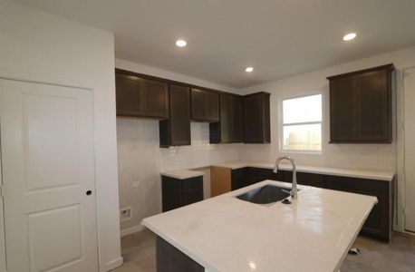 New construction Single-Family house 1106 Sugar Drive, Tomball, TX 77375 Lantana- photo 6 6