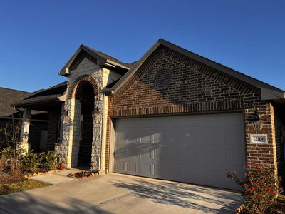 New construction Single-Family house 12106 Champions Forest Drive, Mont Belvieu, TX 77535 - photo 2 2