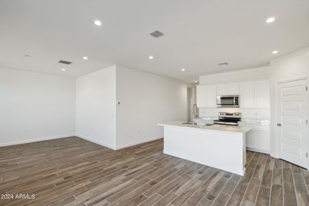 New construction Single-Family house 5788 E Swift Place, San Tan Valley, AZ 85140 - photo 11 11