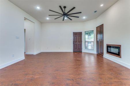 New construction Single-Family house 3402 Nw 27Th Street, Fort Worth, TX 76106 - photo 4 4