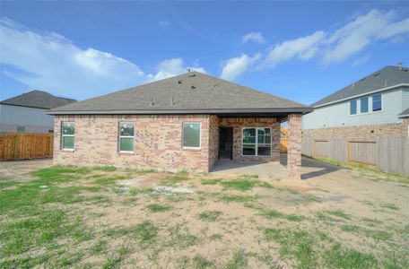 New construction Single-Family house 417 Chardonnay Drive, Alvin, TX 77511 The Aintree- photo 15 15