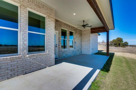 New construction Single-Family house 7113 Gleneagles Drive, Cleburne, TX 76033 - photo 5 5