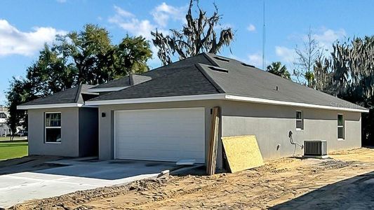 New construction Single-Family house 35 S Kentucky Avenue, Umatilla, FL 32784 - photo 16 16