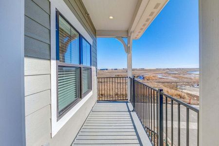 New construction Multi-Family house 330 High Point Drive, Longmont, CO 80504 - photo 24 24