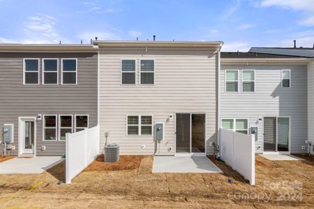 New construction Townhouse house 2036 Howell Creek Way, Charlotte, NC 28215 - photo 20 20
