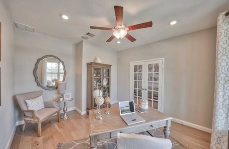 New construction Single-Family house 21222 Flower Nectar Court, Cypress, TX 77433 - photo 14 14