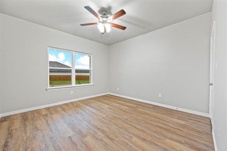 New construction Single-Family house 600 Porcupine Drive, Springtown, TX 76082 - photo 7 7