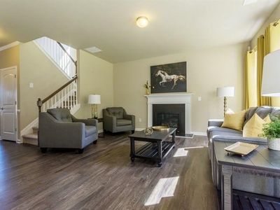 Creekside Landing by Piedmont Residential in Dallas - photo 18 18