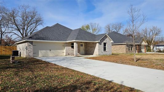 New construction Single-Family house 1008 S Catherine Street, Terrell, TX 75160 - photo 2 2