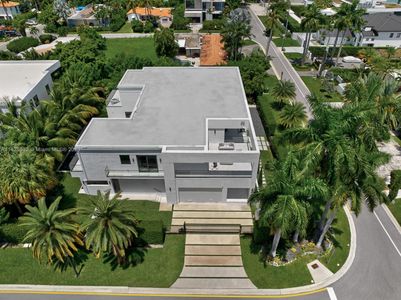 New construction Single-Family house 70 North Hibiscus Drive, Miami Beach, FL 33139 - photo 1 1