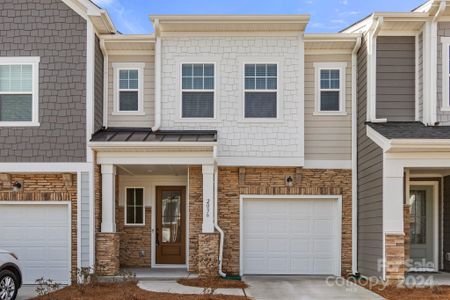 New construction Townhouse house 2036 Howell Creek Way, Charlotte, NC 28215 - photo 0 0