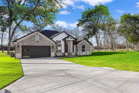 New construction Single-Family house 203 Saint Andrews Drive, Mabank, TX 75156 - photo