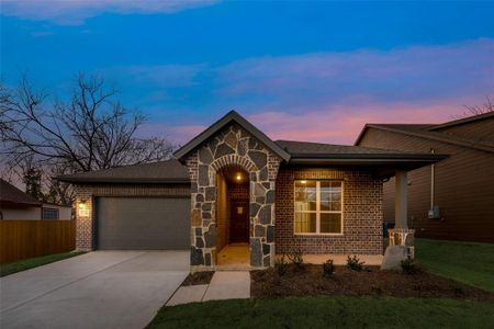 New construction Single-Family house 3716 Eutopia Street, Greenville, TX 75401 Basswood- photo 2 2