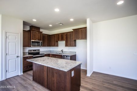 New construction Single-Family house 40921 N 10Th Street, Phoenix, AZ 85086 - photo 4 4