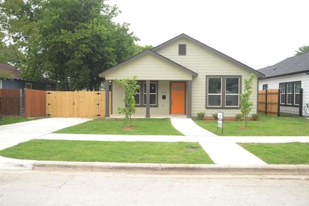 New construction Single-Family house 1125 E Cannon Street, Fort Worth, TX 76104 - photo 10 10