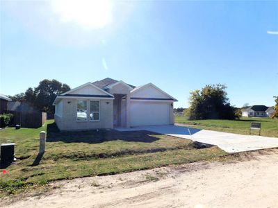 New construction Single-Family house 713 Hillburn Drive, West Tawakoni, TX 75474 - photo 6 6