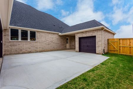 New construction Single-Family house 20406 Via Casa Laura Drive, Cypress, TX 77433 - photo 30 30