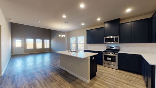 New construction Single-Family house 3327 Falling Brook Drive, Baytown, TX 77521 - photo 4 4