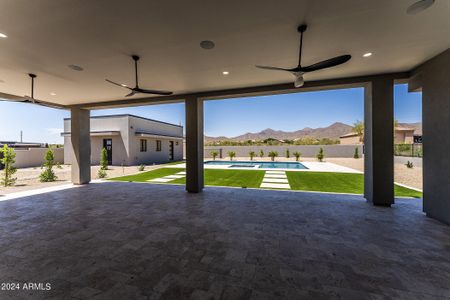 New construction Single-Family house 12560 E Cochise Drive, Scottsdale, AZ 85259 - photo 10 10