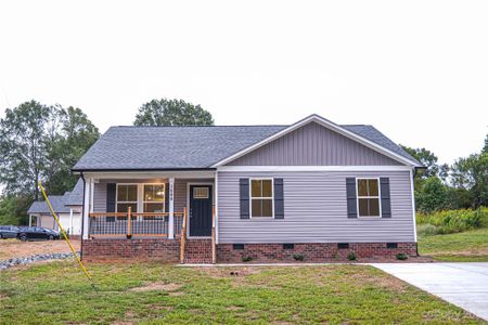 New construction Single-Family house 1600 Saunders Lane, Albemarle, NC 28001 - photo 0