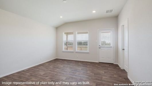 New construction Single-Family house 1552 Chianti Pass, New Braunfels, TX 78130 The Amber- photo 12 12