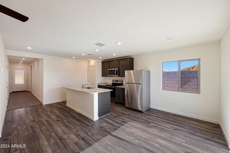 New construction Single-Family house 1041 W West Virginia Avenue, Florence, AZ 85132 - photo 1 1