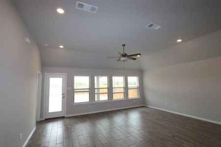 New construction Single-Family house 110 Hudson Lane, Justin, TX 76247 Sheldon - 50' Smart Series- photo 9 9