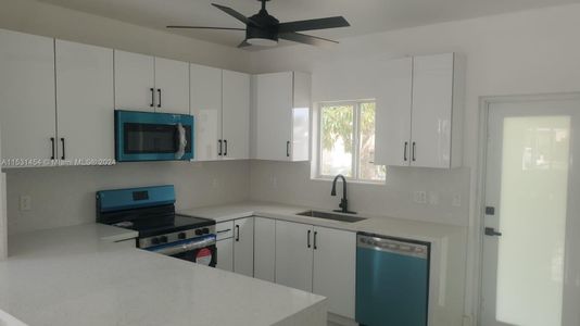 New construction Single-Family house 2715 Nw 170Nd St, Miami Gardens, FL 33056 - photo 3 3
